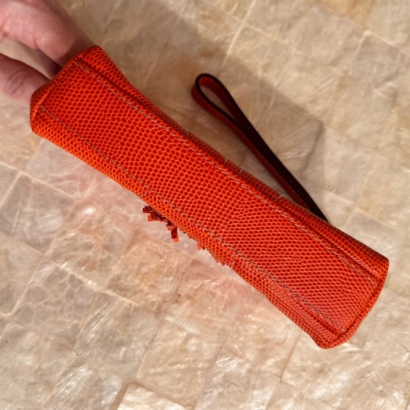 Isabella Fiore Bag REPTILE EMBOSSED REAL LEATHER ZIP TASSELS HANDBAG WRISTLET - Picture 6 of 8